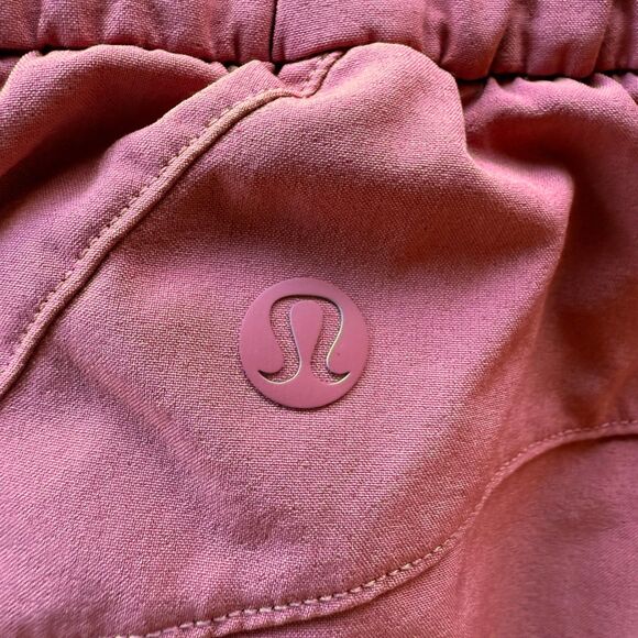 Lululemon Stroll at Sundown Short 3" Inseam in Cherry Tint Missing Drawcord Sz 4 - Picture 8 of 11